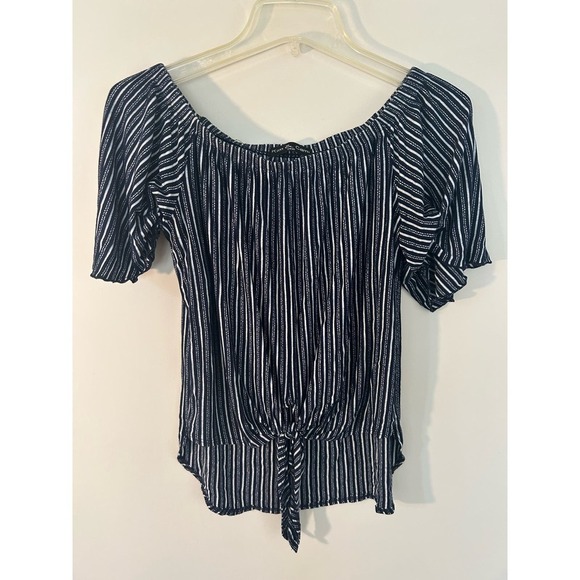 Kim & Cami Off the Shoulder Navy Machine Wash Size Small - Picture 2 of 4